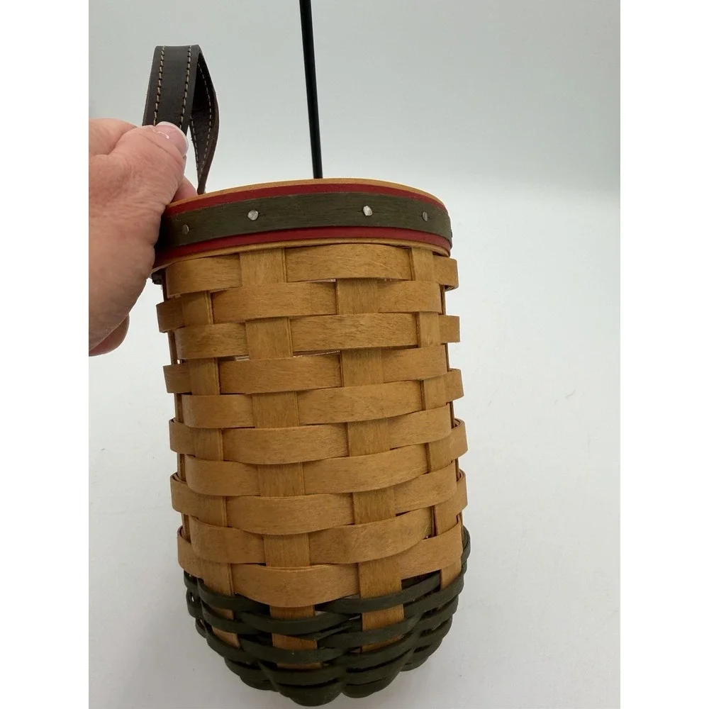 🎅🧺 Longaberger 2006 Santa's Helper Hanging Basket w/Leather Handle & Protector